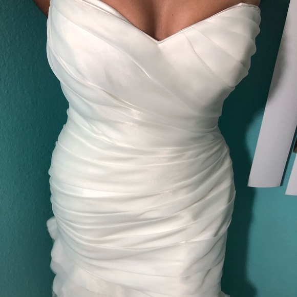 Wedding Dress - Picture 4 of 5